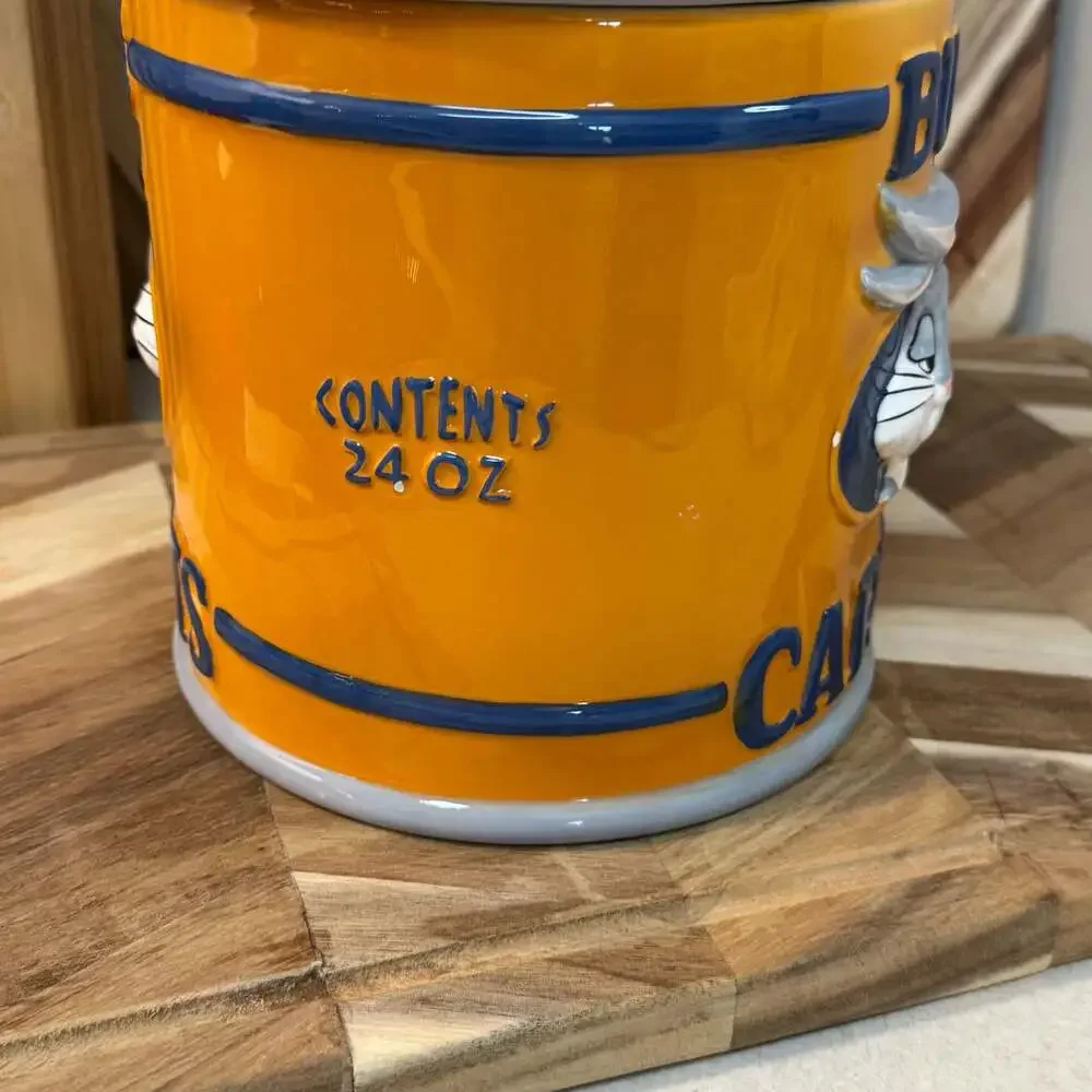 Vintage 1996 Warner Bros. Bugs Bunny Brand Ceramic Cookie Jar Canister